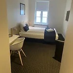Hotel Tante 3*