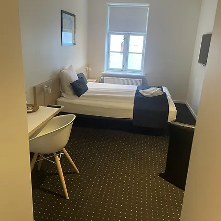 Hotel Tante 3*