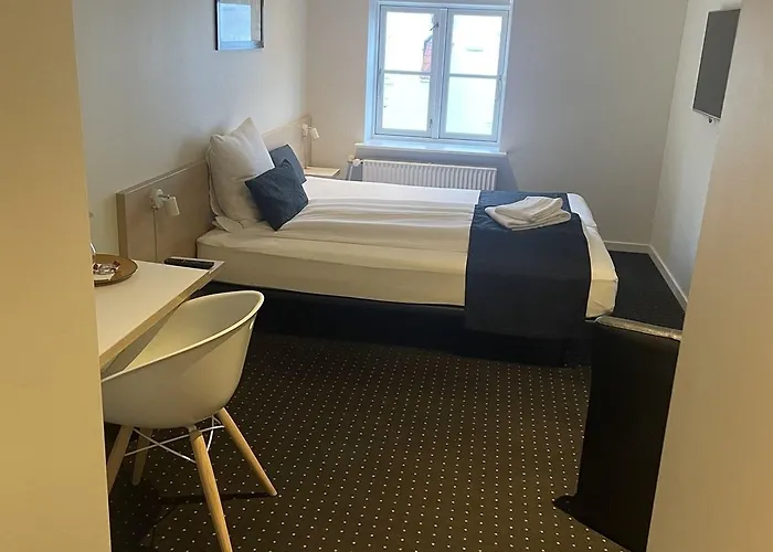 Hotel Tante 3*